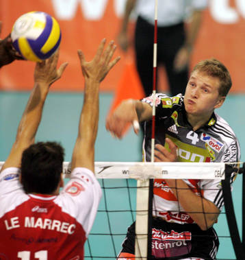 oesterreichischer Staatsbürger Alexey Sanko Alexey Sanko, diplomierter Sportlehrer